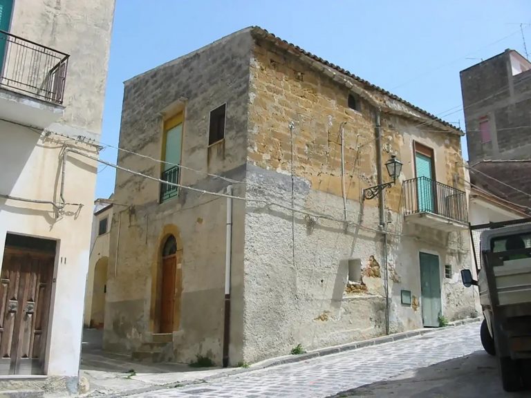 Famiglia londinese si trasferisce a Sambuca1 3